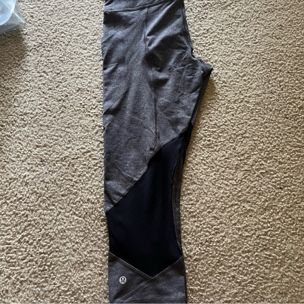 Lululemon - Picture 2 of 3